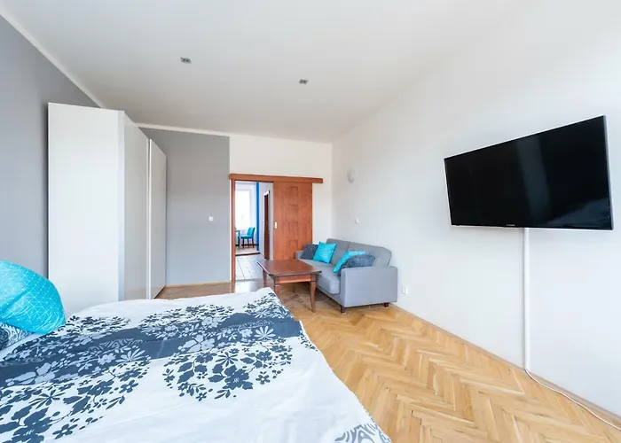 Bright Few Steps From Centre Apartment Prag